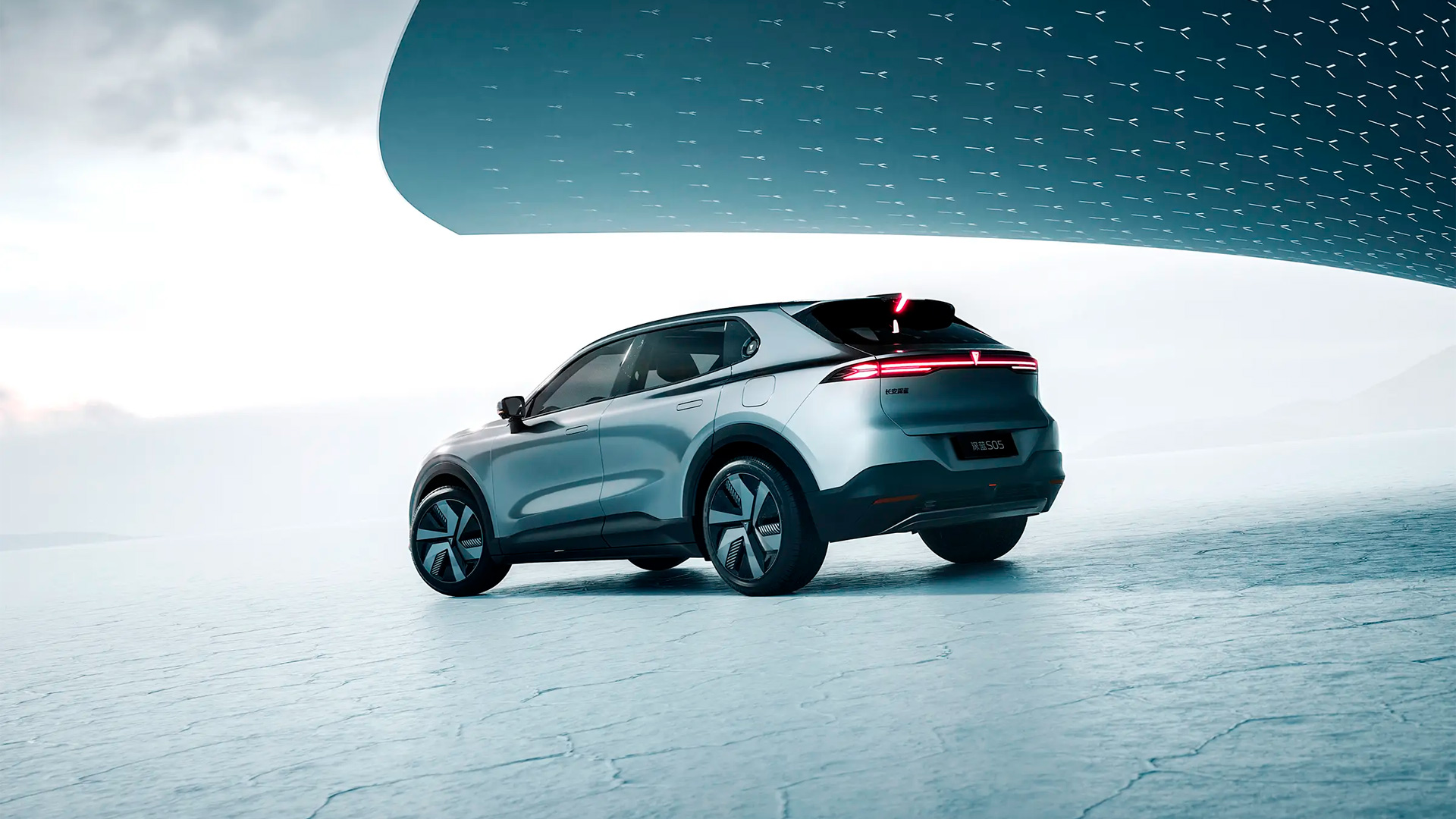 Гибридный автомобиль Deepal S05